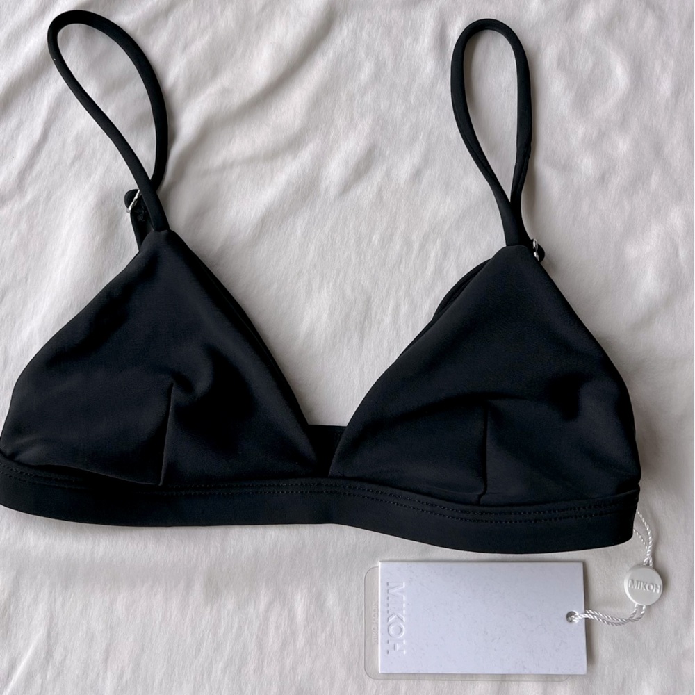 NWT Mikoh Swimwear Bikini Top -  Black  (Size X-Small), Adjustable Straps.